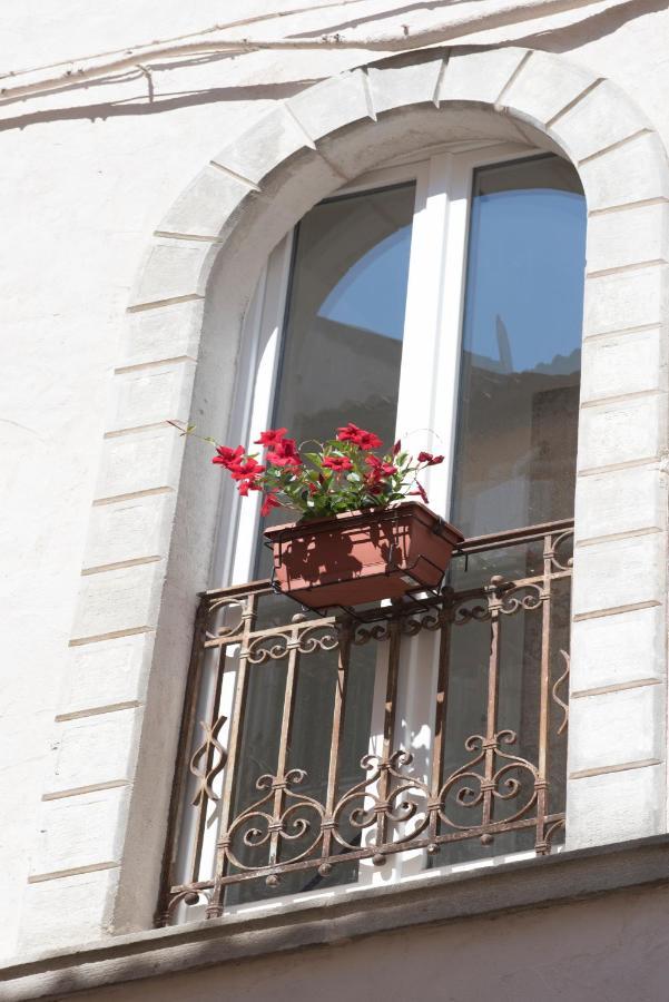 Aria Di Vico Aparthotel Vico Del Gargano Exterior foto